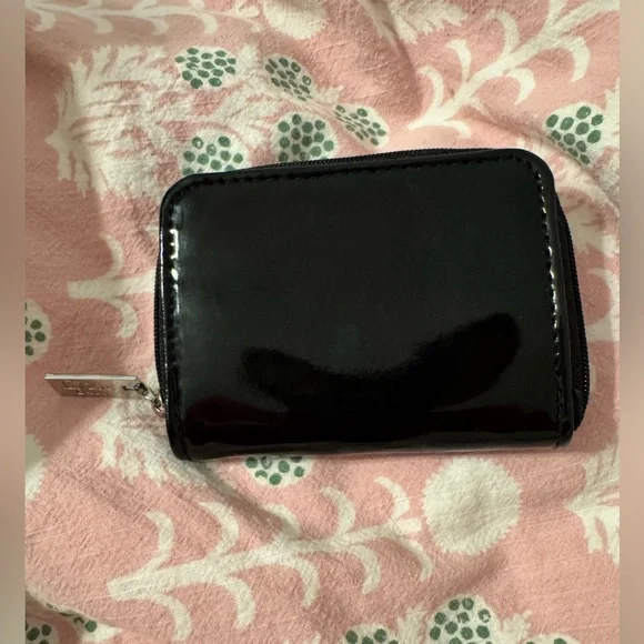 Dior Diva Beauty VIP Gift - Wallet / Card Holder, Vinyl Black - Picture 3 of 5